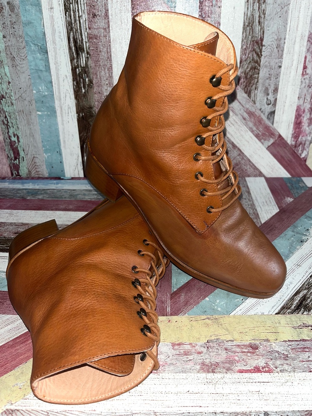 Christy Dawn The Dawn Boot Lace Up Heel EUC Camel Leather Victorian Boho SZ 7.5